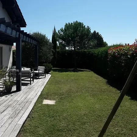 Elegant 150 M2 With Garden-Terrace And Pool *