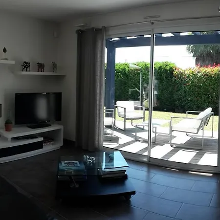 Elegant 150 M2 With Garden-Terrace And Pool Бейонн